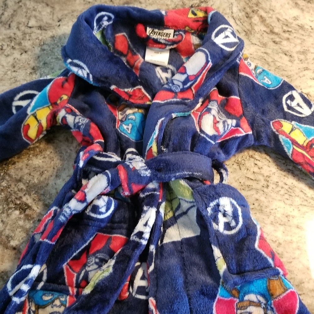 💥Avengers Robe💥